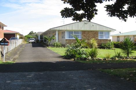 Photo of property in 2/21 Miro Road, Mangere Bridge, Auckland, 2022