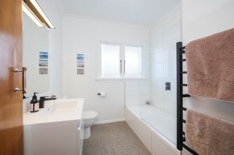 Photo of property in 39 Drivers Road, Maori Hill, Dunedin, 9010