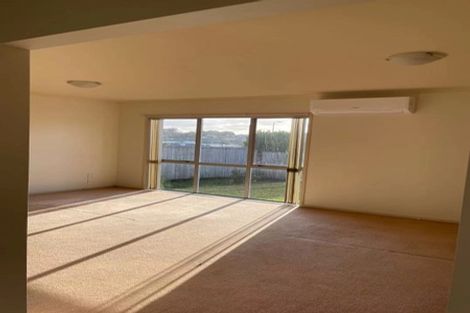 Photo of property in 48 Seamount Drive, Red Beach, 0932