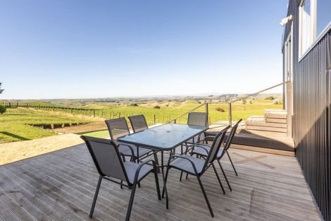 Photo of property in 1292 Taihape Road, Sherenden, Hastings, 4179