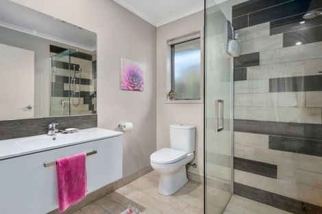 Photo of property in 87 Sandhurst Drive, Papamoa Beach, Papamoa, 3118