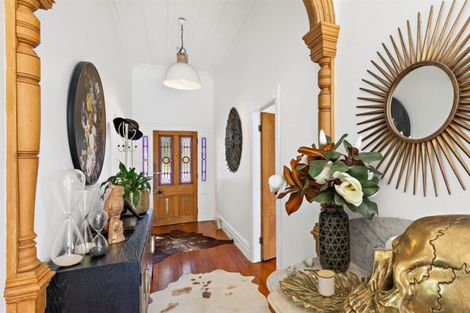 Photo of property in 20 Hebe Place, Birkenhead, Auckland, 0626