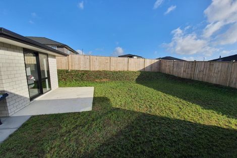 Photo of property in 25 Lippiatt Crescent, Pokeno, 2402