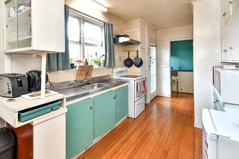 Photo of property in 51 Myers Road, Manurewa East, Auckland, 2102