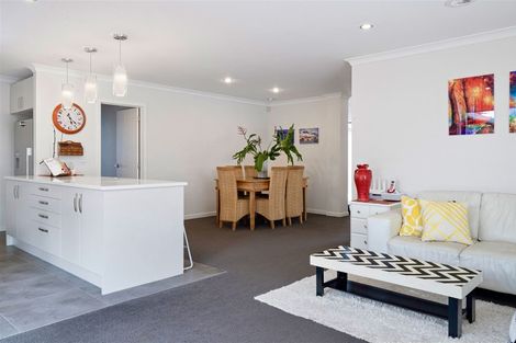Photo of property in 85 Beatty Road, Pukekohe, 2120