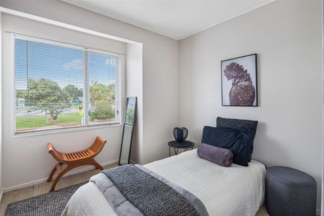 Photo of property in 20f1 Frankmoore Avenue, Johnsonville, Wellington, 6037