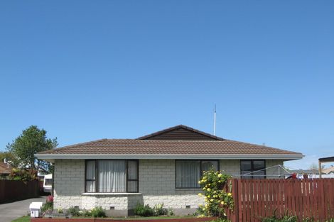 Photo of property in 6 Salford Avenue, Redwood, Christchurch, 8051