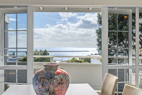 Photo of property in 32a Bayly Road, Moturoa, New Plymouth, 4310