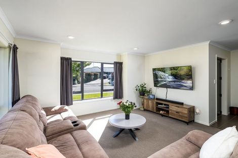 Photo of property in 17 Eric Batchelor Place, Waimate, 7924