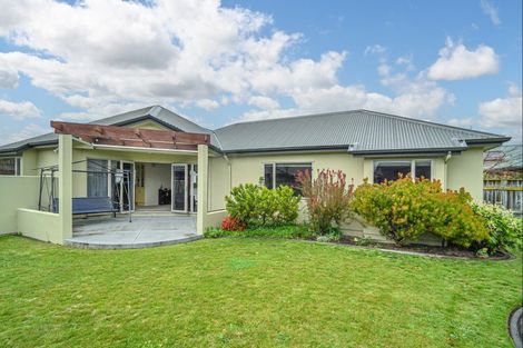 Photo of property in 8 Saint Hill Rise, Havelock North, 4130