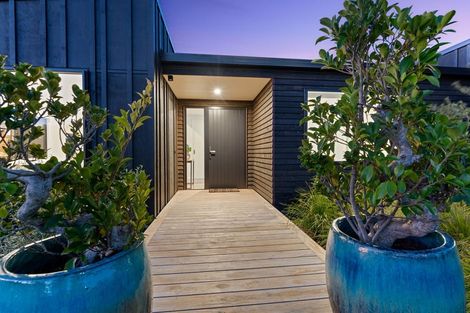 Photo of property in 9 Kaiwaru Place, Waikanae, 5036