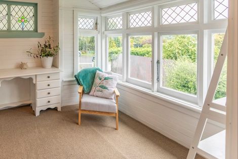 Photo of property in 2 Matthew Street, Waipawa, 4210