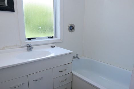Photo of property in 22a Sussex Street, Levin, 5510