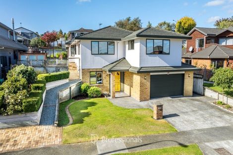 Photo of property in 18 Clearwater Terrace, Brown Owl, Upper Hutt, 5018