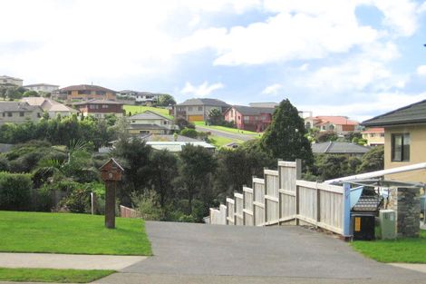 Photo of property in 9 Grovenor Drive, Orewa, 0931