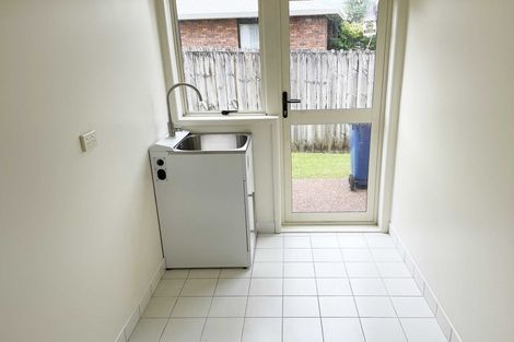Photo of property in 19 San Bernadino Drive, Henderson, Auckland, 0612