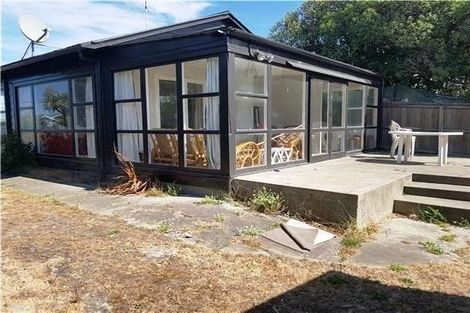 Photo of property in 12 Lonsdale Street, New Brighton, Christchurch, 8083