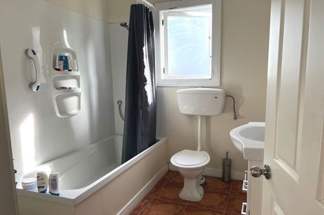Photo of property in 9 Medway Street, Island Bay, Wellington, 6023
