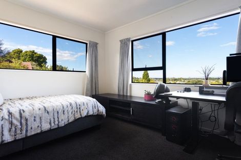 Photo of property in 5 Stirling Place, Dinsdale, Hamilton, 3204