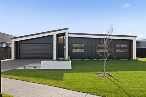 Photo of property in 5 Oakbridge Boulevard, Marshland, Christchurch, 8051