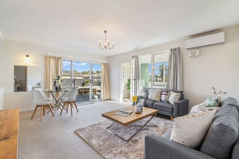 Photo of property in 1/137 Centreway Road, Orewa, 0931
