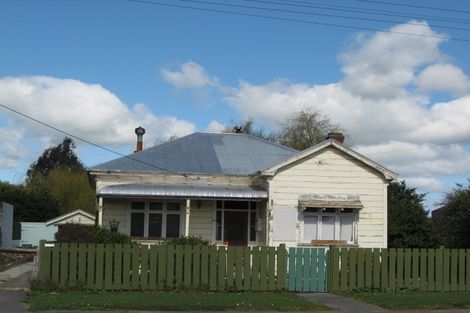 Photo of property in 27 Russell Street, Marton, 4710