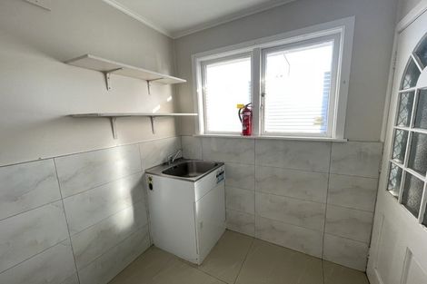Photo of property in 62 Megan Avenue, Pakuranga Heights, Auckland, 2010
