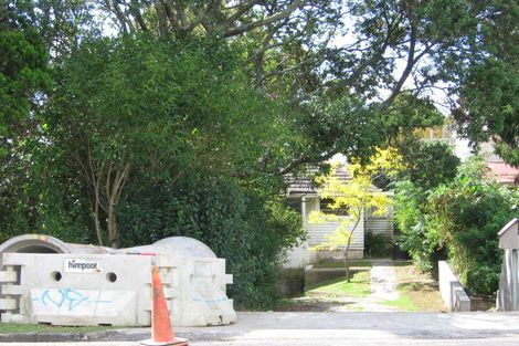 Photo of property in 21 Croydon Road, New Lynn, Auckland, 0600