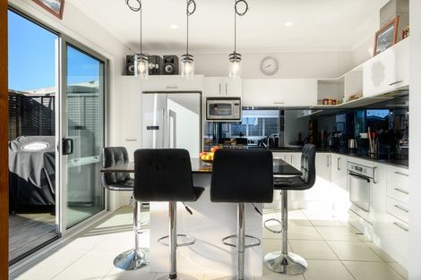 Photo of property in 24 Station Street, Hobsonville, Auckland, 0616