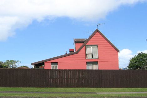 Photo of property in 1/68 Prince Regent Drive, Half Moon Bay, Auckland, 2012