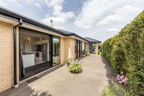 Photo of property in 16 Broomleigh Drive, Rolleston, 7615