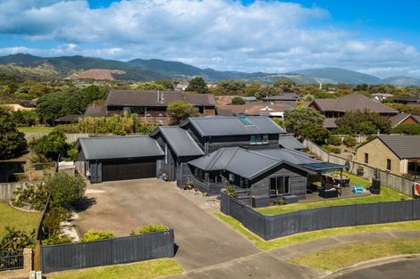 Photo of property in 25 Rifleman Lane, Paraparaumu Beach, Paraparaumu, 5032
