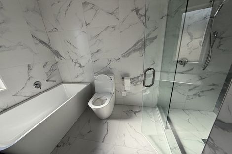 Photo of property in 17 Sunnyheights Road, Orewa, 0931