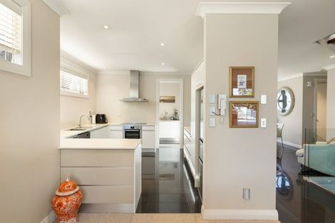 Photo of property in 5 Lake Domain Drive, Frankton, Hamilton, 3204