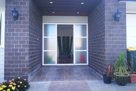 Photo of property in 21 Spyglass Street, Red Beach, 0932