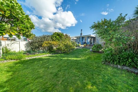 Photo of property in 126 Mana Esplanade, Paremata, Porirua, 5026