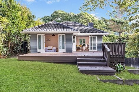 Photo of property in 21 Croydon Road, New Lynn, Auckland, 0600