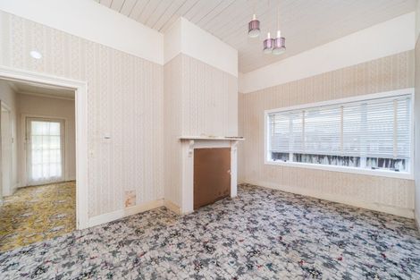 Photo of property in 94 Victoria Avenue, Palmerston North, 4410