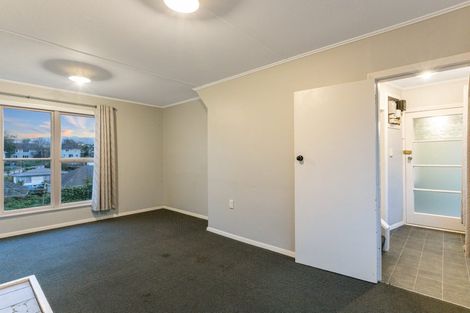 Photo of property in 78-80 Hereford Street, Cannons Creek, Porirua, 5024