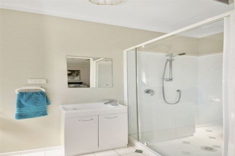Photo of property in 9c John F Kennedy Place, Glen Eden, Auckland, 0602