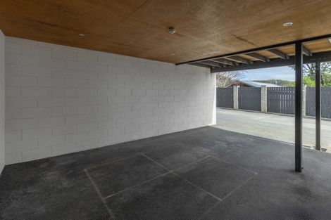 Photo of property in 2/24 Acheron Road, Paremata, Porirua, 5026