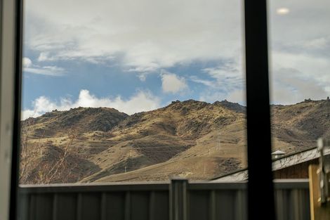 Photo of property in 37 Wallis Drive, Cromwell, 9310