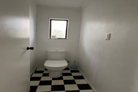 Photo of property in 3/11 Fruitvale Road, New Lynn, Auckland, 0600