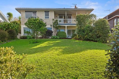 Photo of property in 98 Hebron Road, Waiake, Auckland, 0630