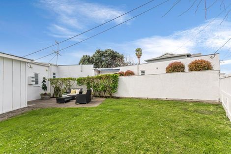 Photo of property in 2/27 Calliope Road, Devonport, Auckland, 0624