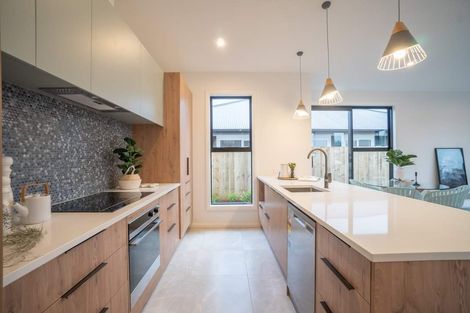 Photo of property in 12 Roy Street, Palmerston North, 4410