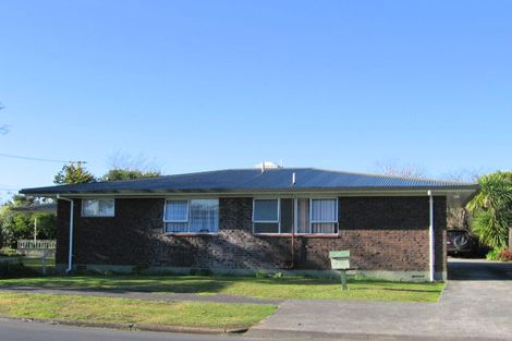 Photo of property in 17 Grove Road, Papakura, 2110