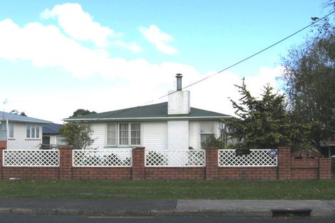 Photo of property in 1/46 Strid Road, Te Atatu South, Auckland, 0610