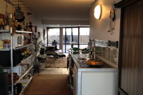 Photo of property in 40 Maunganui Road, Mount Maunganui, 3116