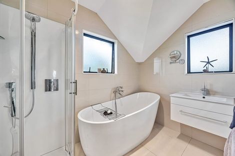 Photo of property in 379 Hobsonville Road, Hobsonville, Auckland, 0618